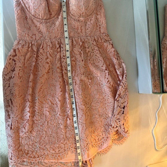 NWT Strapless Lace Dress in Pink NBD brand - US M - Picture 3 of 11
